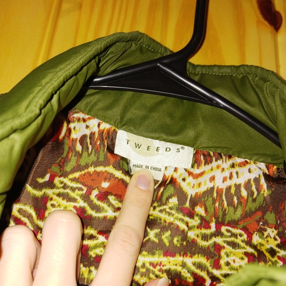 Vest - Picture 3 of 6